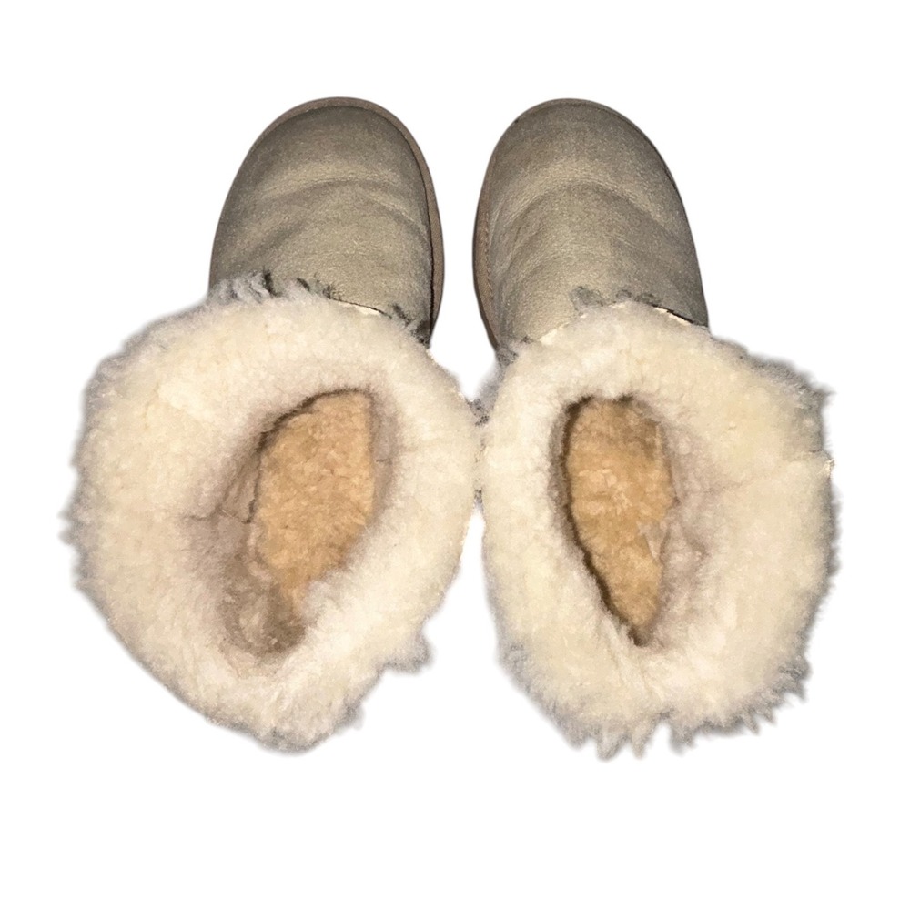 UGG Australia Classic Ultra Mini Cream Suede Ankle Boots Womens Size 8-8.5 - Picture 4 of 9